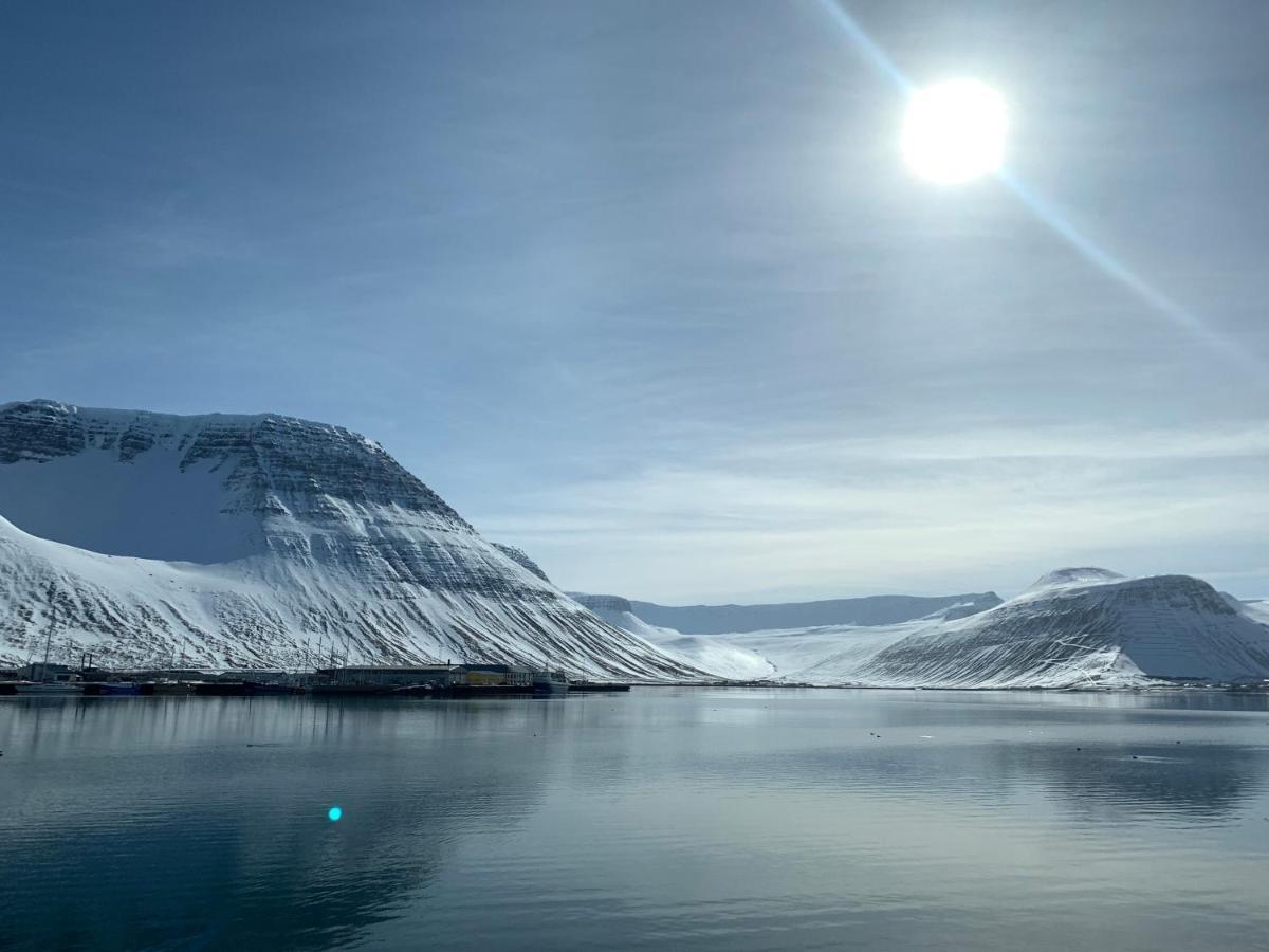 Mánagisting Guesthouse Ísafjörður Exteriér fotografie